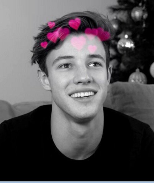 pridexnbhd's tweet photo. 🌸Cameron Dallas with hearts is my religion🌸 https://t.co/sDJgbWHNMg