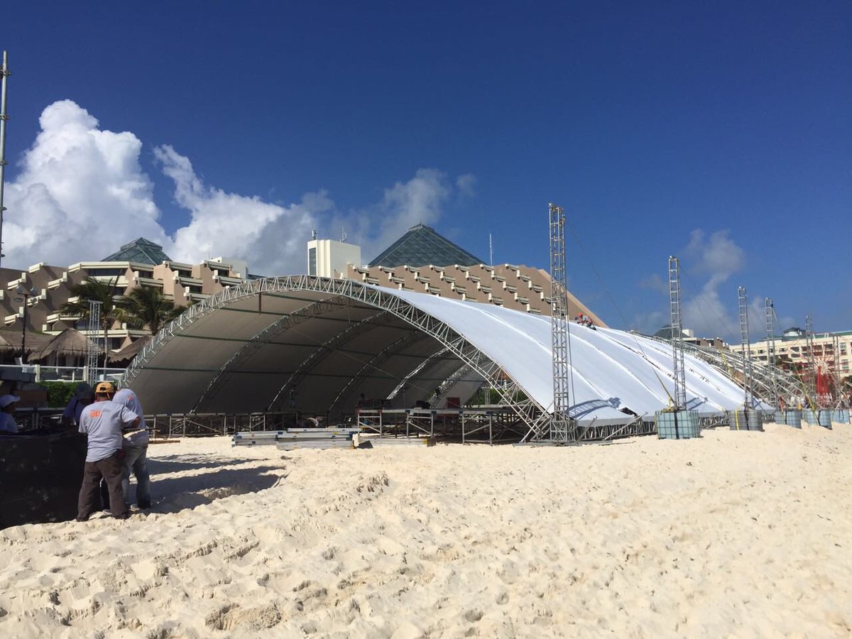 gallegosAlf's tweet photo. Obstruye hotel @ParadisusCancun por segunda ocasión tránsito en zofemat por realización de evento masivo @PROFEPA_Mx @ALEXDELMAZO https://t.co/BaPlxv0kNa