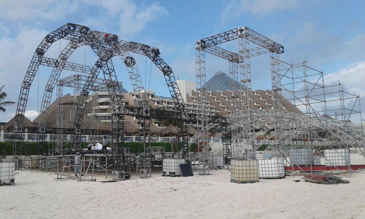 gallegosAlf's tweet photo. Obstruye hotel @ParadisusCancun por segunda ocasión tránsito en zofemat por realización de evento masivo @PROFEPA_Mx @ALEXDELMAZO https://t.co/BaPlxv0kNa