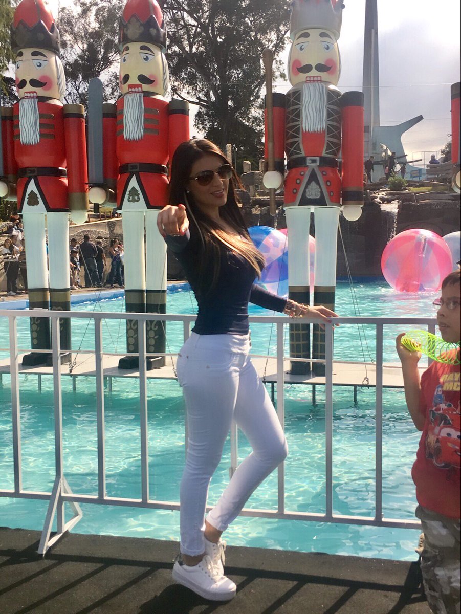 MarPadillaGT's tweet photo. Hermosa tarde en el parque de la industria. #diversión#compras#feria @interfer_gt https://t.co/WP9zWmmxyF