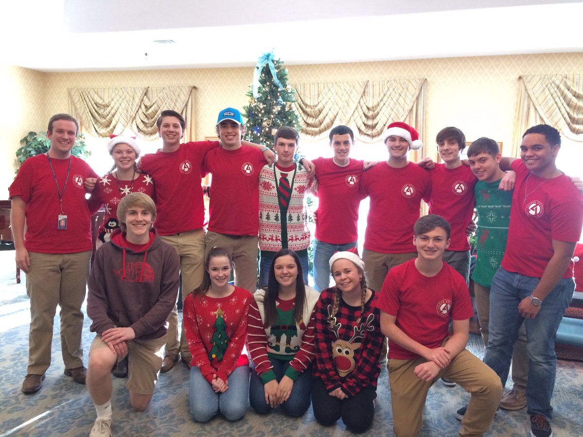 CFAMech's tweet photo. We are so proud of our @theleedavisway #leadershipacademy members who brought Christmas joy to a local nursing home today! #futureleaders https://t.co/q7ipItnf8B