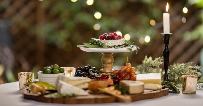 Thetaste_ie's tweet photo. 10 Cheesy Christmas Hits – Top Irish Picks for Your Festive Cheeseboard - https://t.co/14ABaFz7h3 https://t.co/dOZUhGXEcT