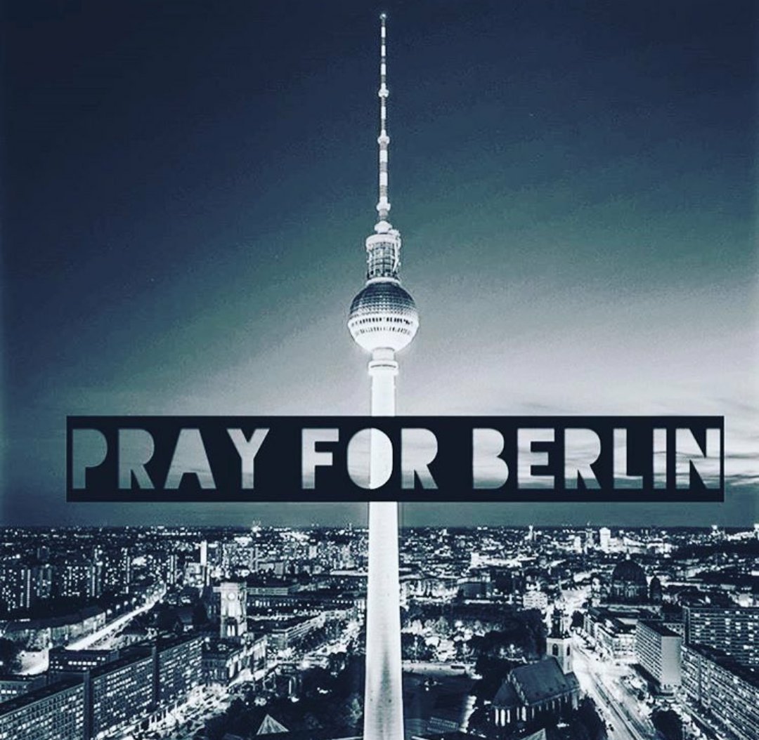 tacticalgrid's tweet image. Pray for Berlin, Pray for Syria, Pray for Iraq. Pray for this whole world because we need it more than anything. #PrayForBerlin 🙏🏻