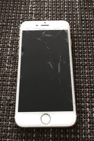 Schau Dir dieses interessante Produkt von ricardo.ch an!
IPhone 6 / 16GB / Gold Ab 1.- ricardo.ch/kaufen/handy-f…