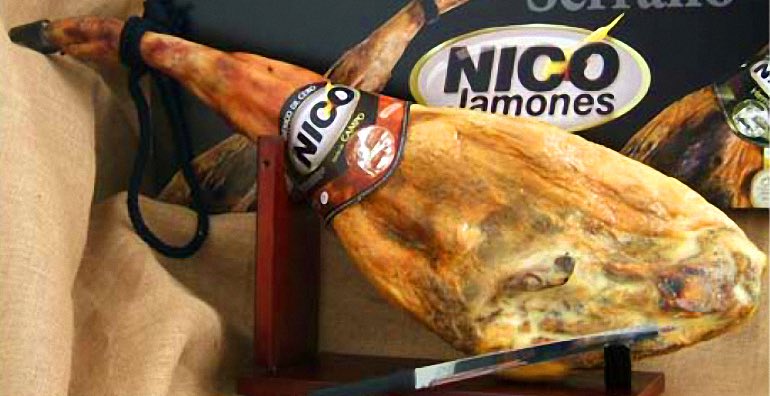 Un jamón serrano de Ciudad Real, EL MEJOR DEL AÑO en España!🇪🇸🏆🇪🇸 noticiasciudadreal.com/2016/12/17/un-…