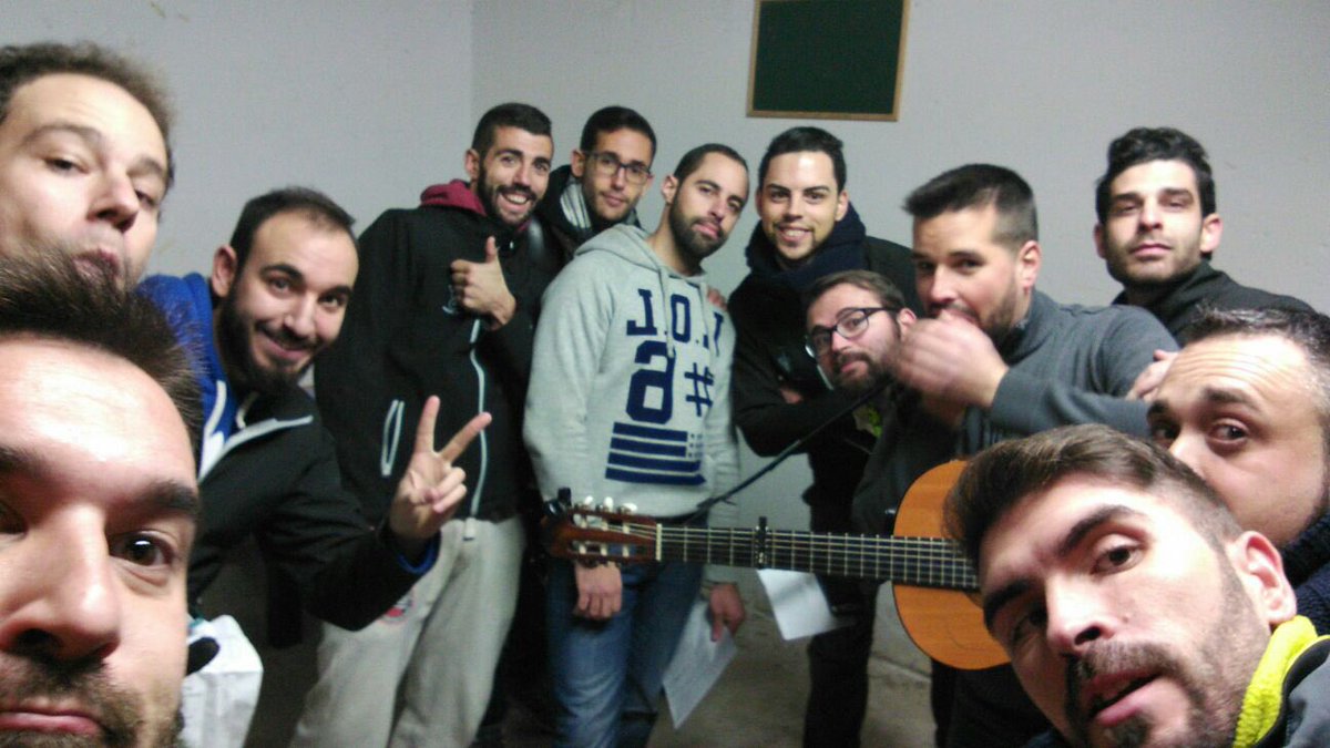 Tras los excesos de la cena navideña, a seguir dándolo todo!   #Ensayosprovechosos