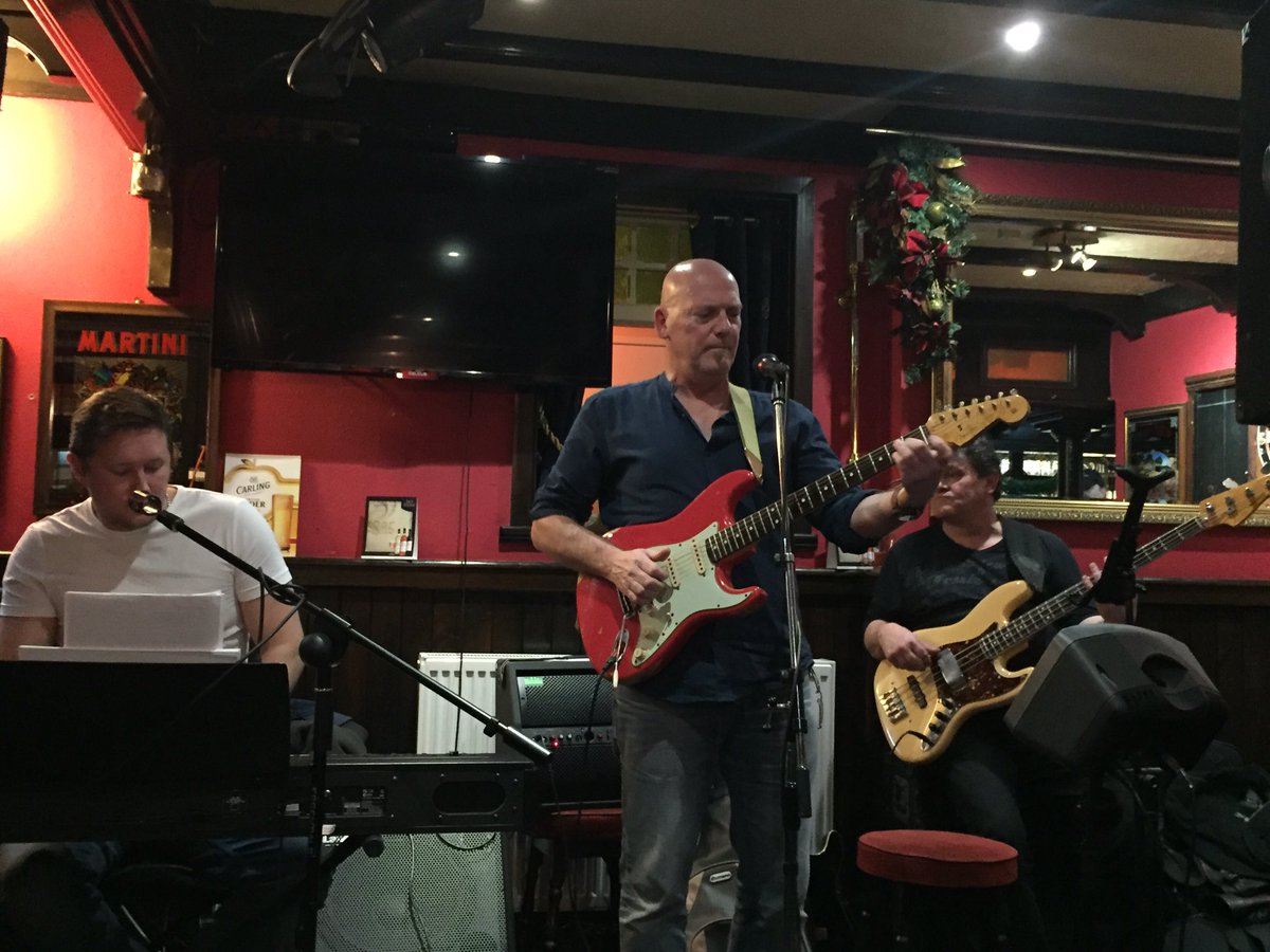 MarjSkiBike's tweet photo. @AndyPower13 with Alan Barnett Paul McLenagan Sam Power #spooky #jam #jazz #livemusic @ The Ship Guisborough https://t.co/lgUVxaqA8V