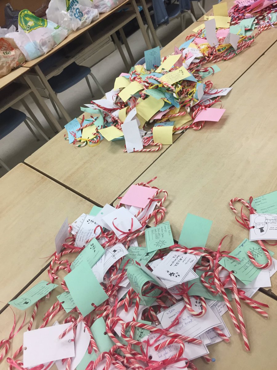 VSS_WAC's tweet photo. Look out for Candy Cane Grams being delivered to your classes tmrw 👀Thank you for the contributions, all proceeds going to YellowBrickHouse! https://t.co/4Hm1JHEOVL