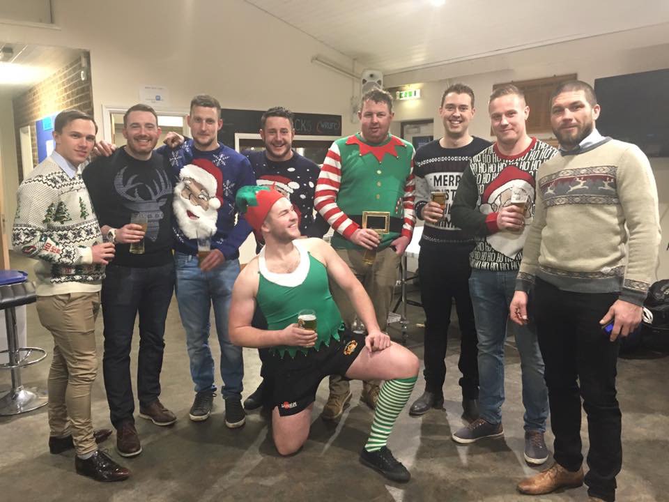 Beccles_RUFC's tweet photo. Wishing all our followers a Merry Christmas, a Happy New Year and a big thank you for all your support! Next home game on 7th Jan! https://t.co/5Zl0pEGLPH