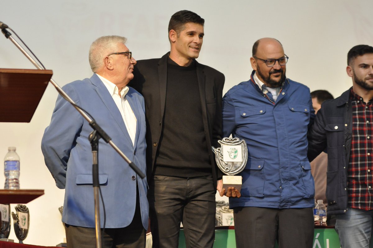 #Futbol | El Colegio de Entrenadores de Fútbol de #Malaga premió esta noche a los mejores. 👏👏👏⚽️