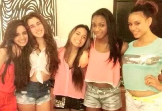 TuMedio's tweet photo. #FansReaction a la salida de Camila Cabello (@CamilaCabello97) de Fifth Harmony (@FifthHarmony) -->  https://t.co/xjTuxfCmZU
#LoveOnly https://t.co/j0PM2AClaf