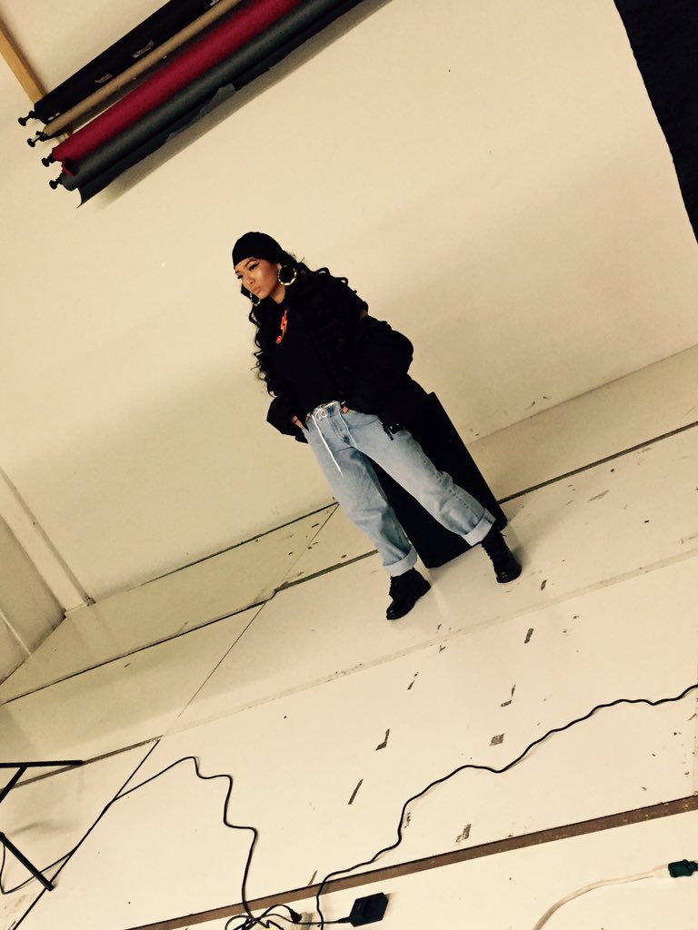 poursomehenny's tweet photo. This really was one of my favorite fits I styled tonight. She killed that durag. 😍 https://t.co/yL398NTA5q