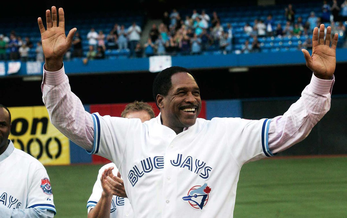 Ari Shapiro on X: 25 years ago today, Dave Winfield signs with the Toronto Blue  Jays & becomes the straw that stirred a championship drink.  @DaveWinfieldHOF  / X