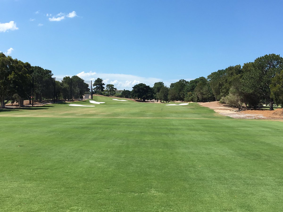 dhardmanturf's tweet photo. Newly renovated practice range. New range nets to the left. Right nets to come. Fake bunkers installed &amp; painted. Looks great from the tee. https://t.co/WmfJqvy29d