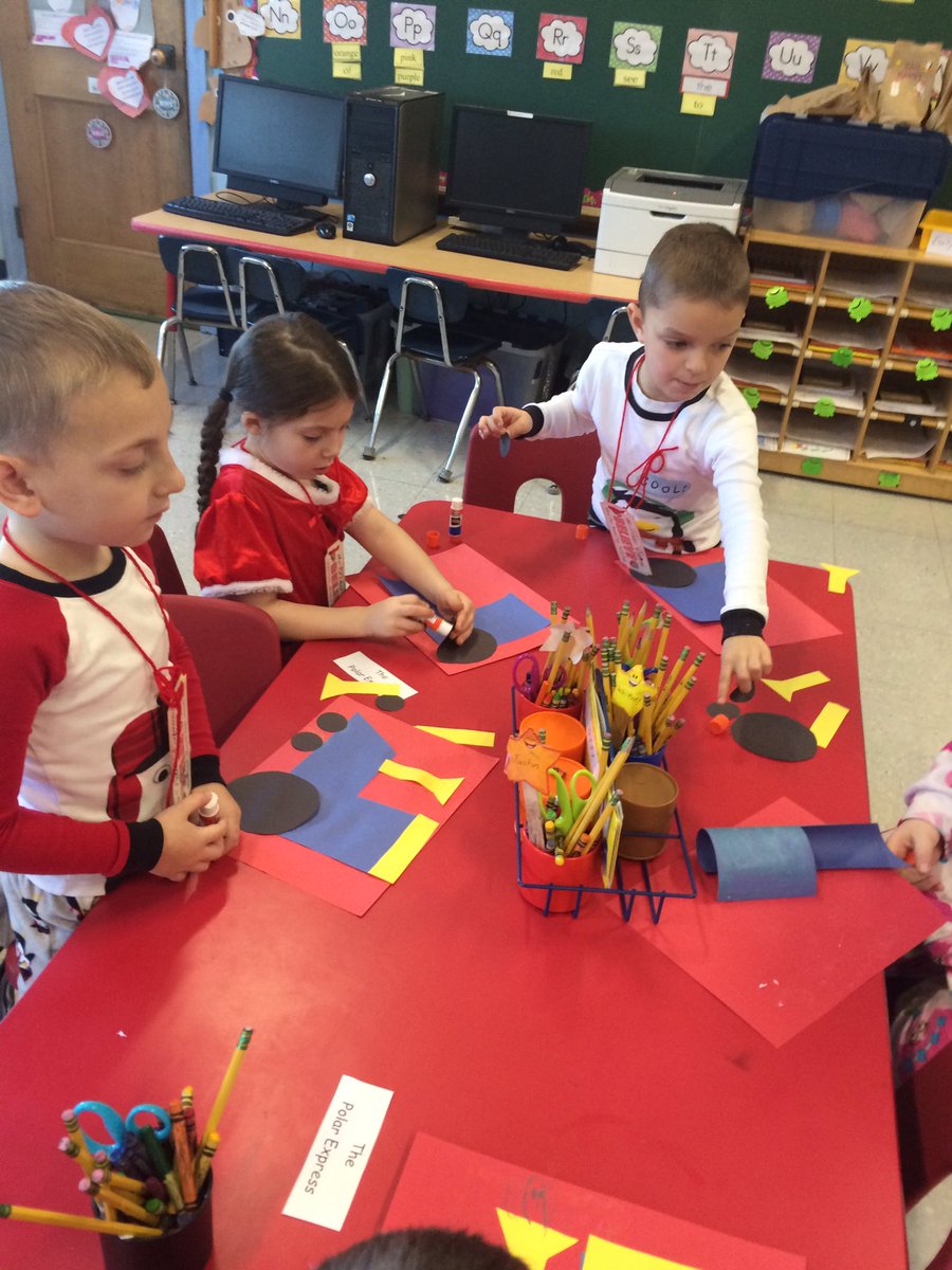 Mrs_Danziger's tweet photo. Mrs. Danziger's Class had a great Polar Express day in school. https://t.co/uZAdoRKGOb