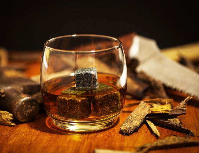 kevinrgray's tweet image. Yes. Someone had to say it. RT @gearpatrol: Stop giving people whiskey stones, they suck gear.gp/1mzk0