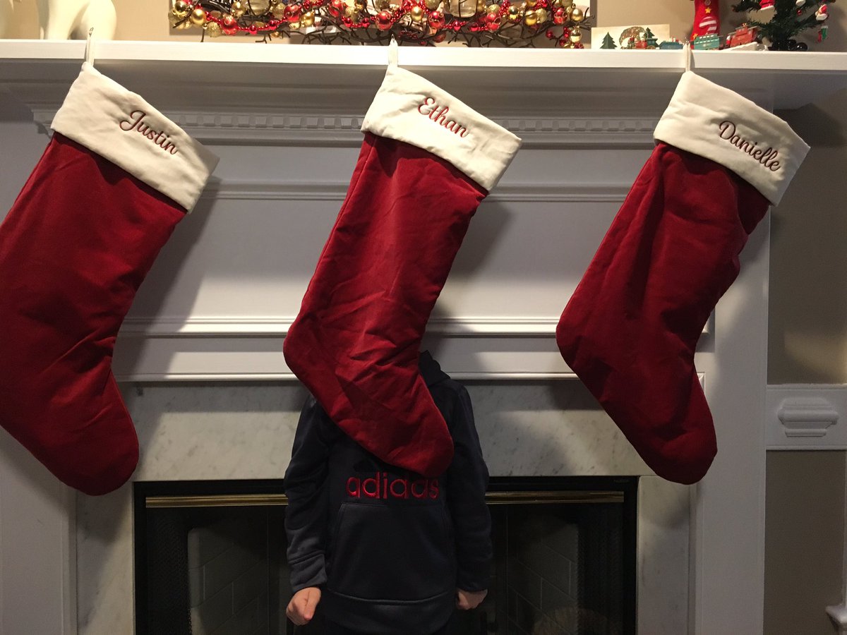 mros_view's tweet photo. 51of53: "Weekends with Ethan" Holidays around the corner. Polar Express, hanging w/ Toby, Uncle Ed visit &amp; time w/ friends #ethan2016project https://t.co/ZTaFohppKl