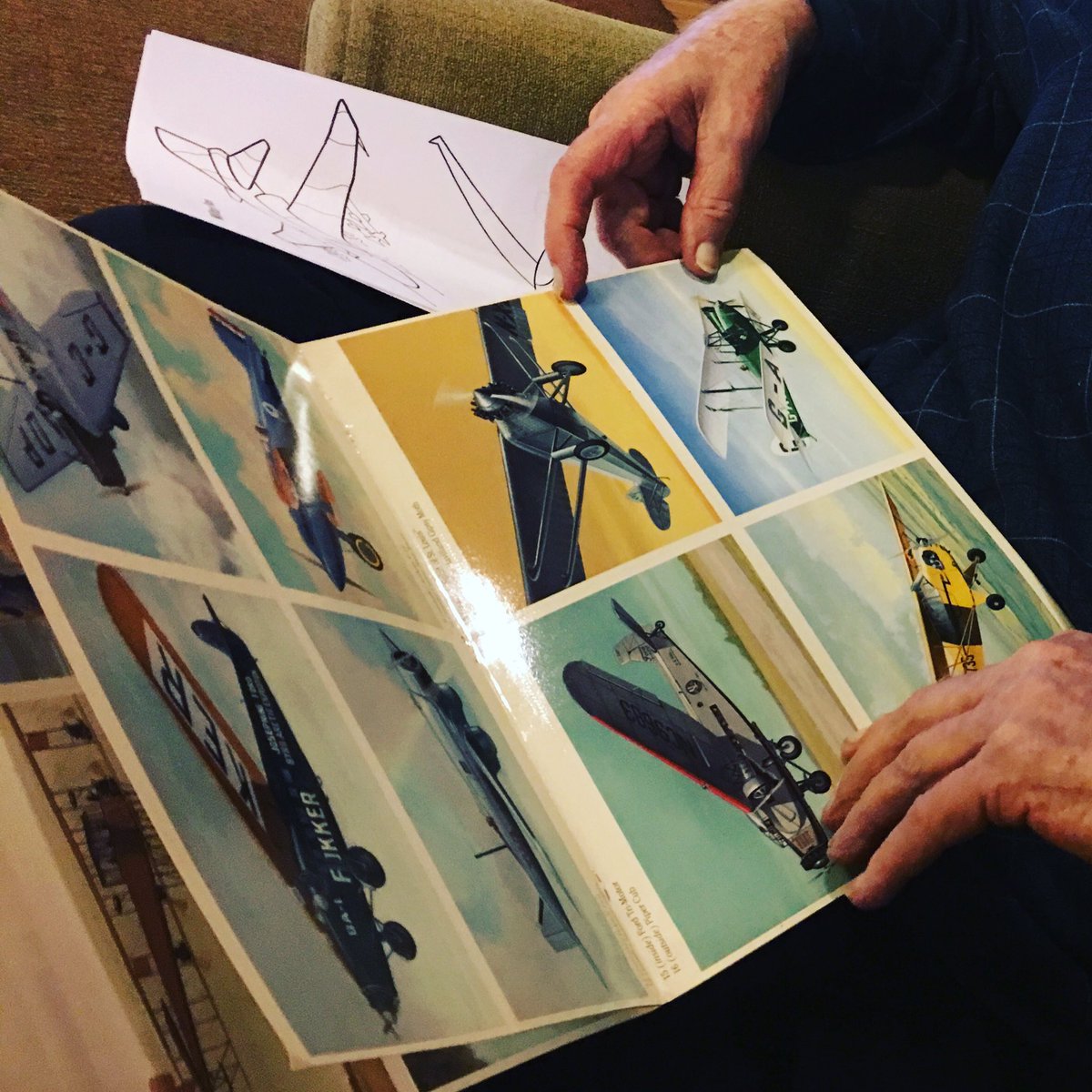RecBoxLLC's tweet image. Looking at some historic planes before we color our own! Great activity for men living with Alzheimer's. #recbox #rectherapy #reminiscing