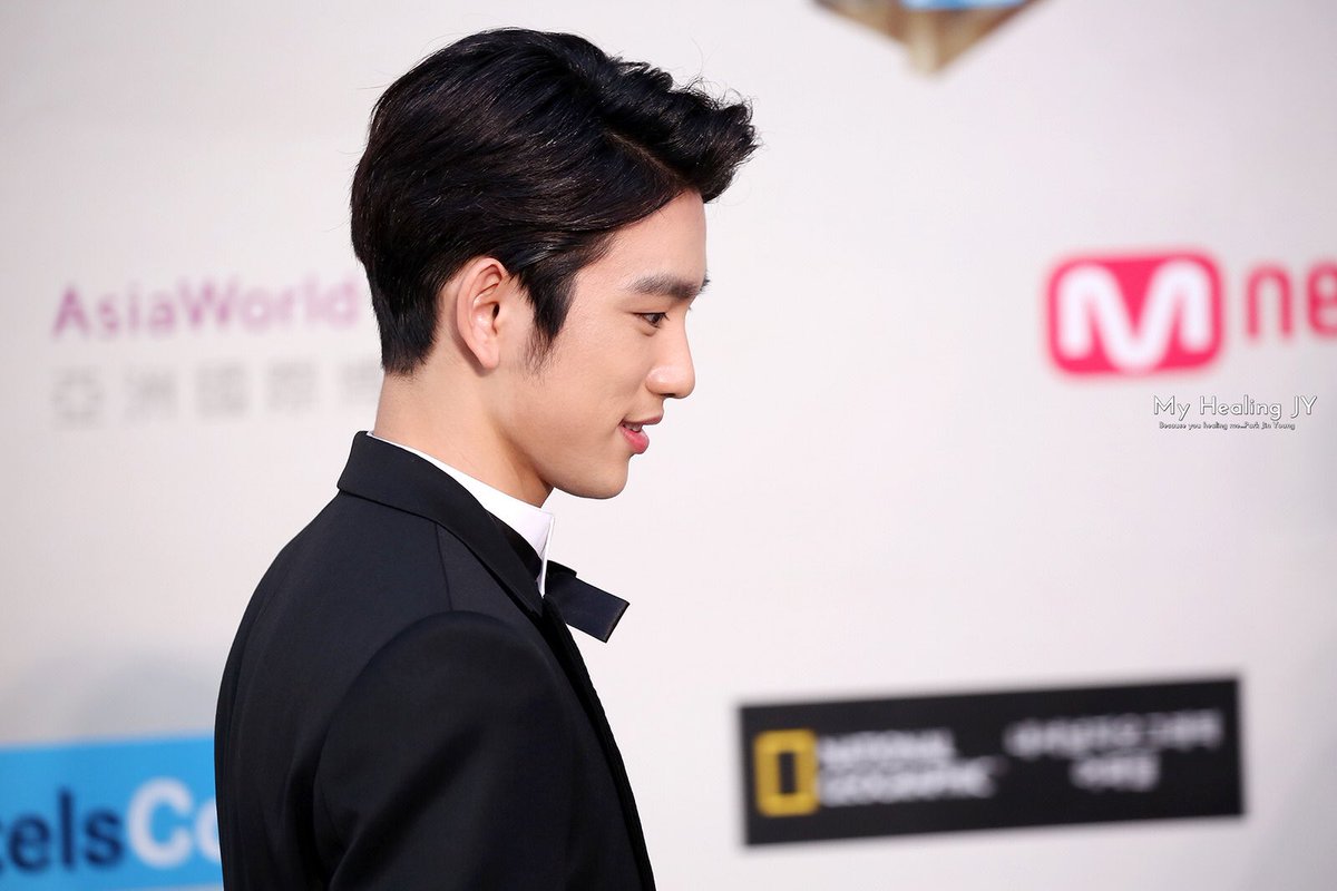 jacksqueen1828's tweet photo. @jacksqueen1828 JJJ side profile 💖 #jjj #jjjproject https://t.co/Zsrqi6FOFv