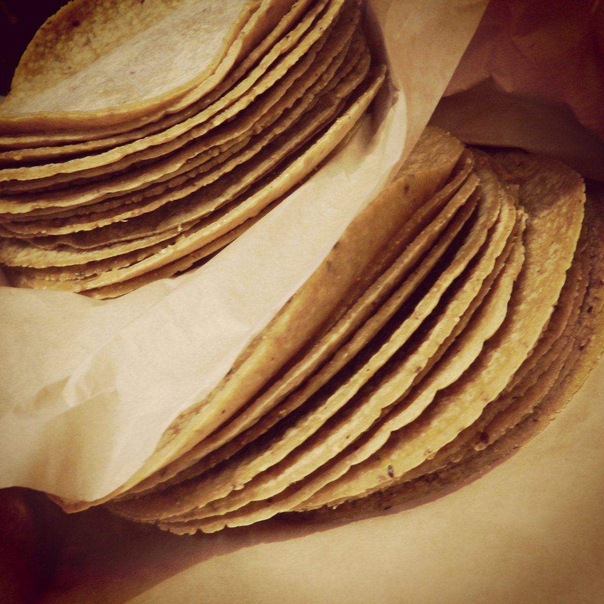 Pidan sus #tortillas para sus #posadas o su cena #navideña Call/email to order TO's best tortillas for your Christmas/holiday get togethers!