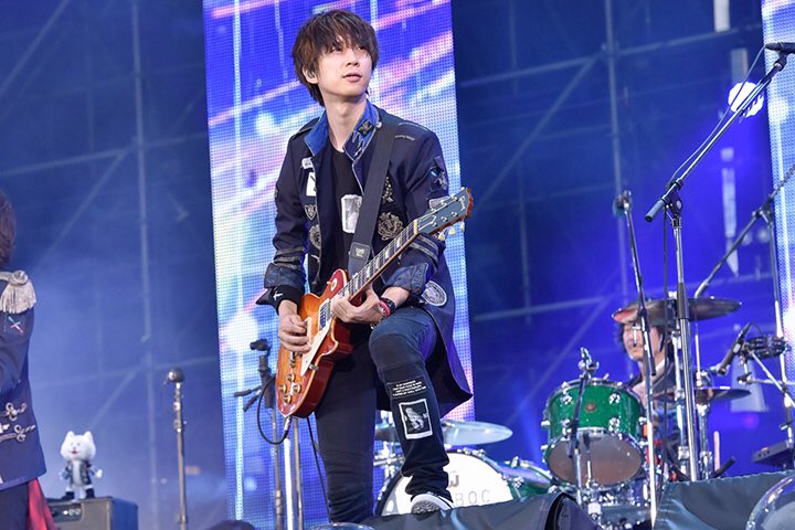 あやの No Twitter ヒロ誕生日おめでとう 努力家なヒロくんカイワレヒロくん 少年の心すぎるヒロくんイケメンヒロくん 生まれてきてくれてありがとう Bumpofchickenでいてくれてありがとう 笑顔いっぱいの日々がたくさん訪れますように Hbヒロ 増川弘明