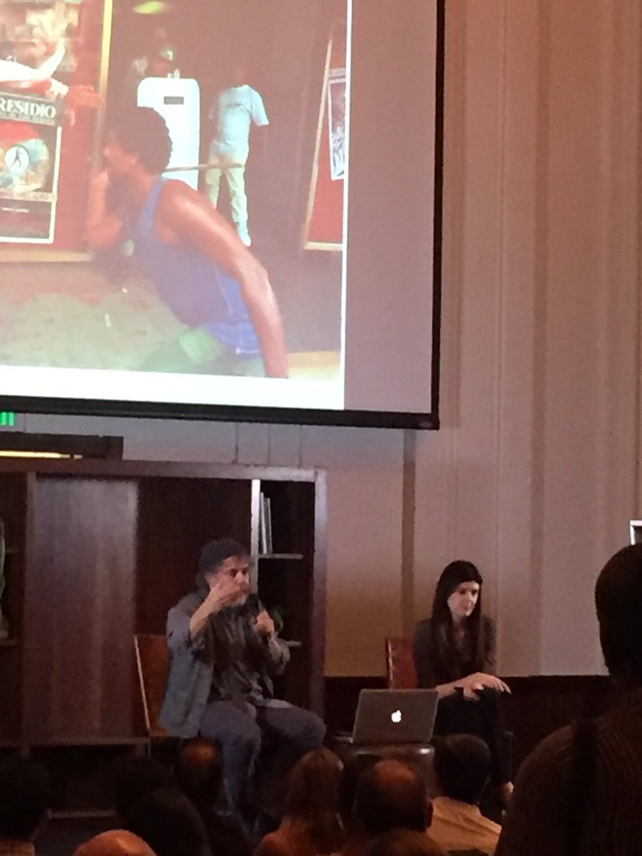 rrarias's tweet photo. @ronhaviv en conferencia de CaSa Santa Ana @JohnnyRoux @AmTradeHotel #BillyFord #photography https://t.co/aqpOwybE3u