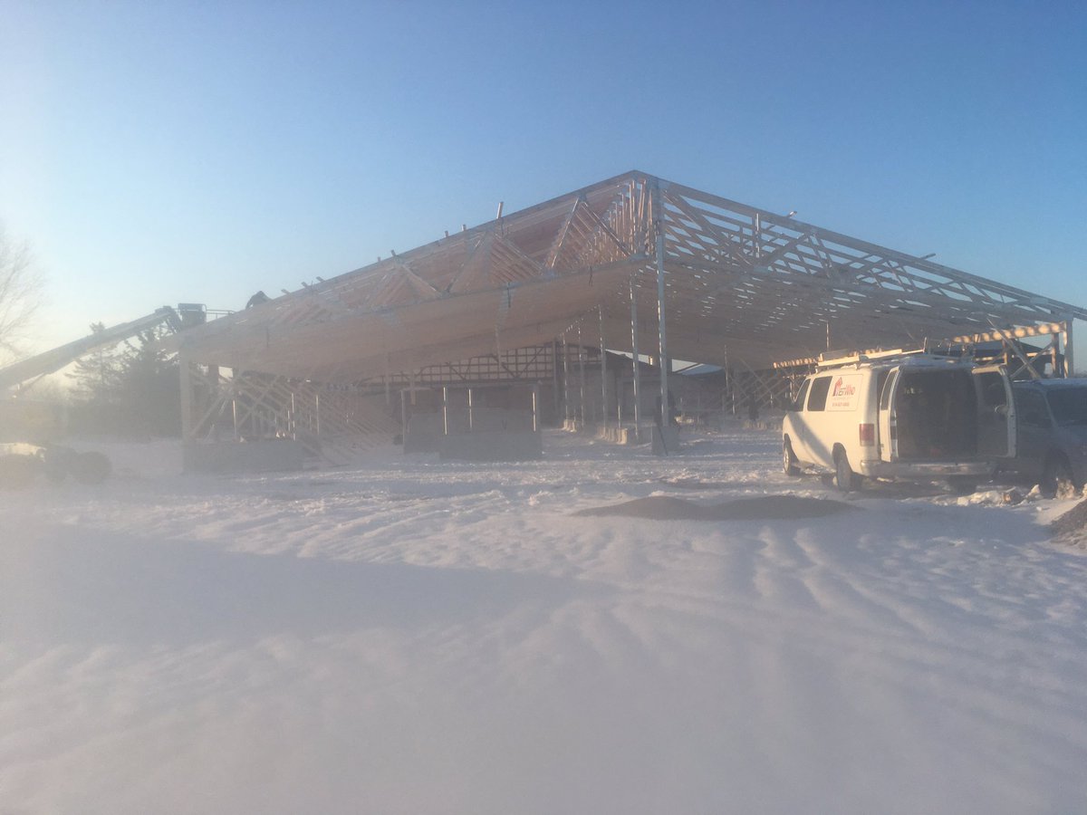 EdgewaterFarms's tweet photo. Exciting day today looking better all the time -one step closer...need the room! https://t.co/Bj629yau31