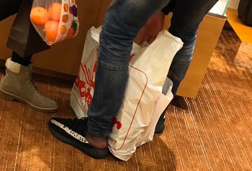 kingsieu's tweet image. Never take an L again, the #autoaddtocart is coming soon tonight! I&apos;ll keep you all posted on the link! #yeezy #yeeZys #adidas