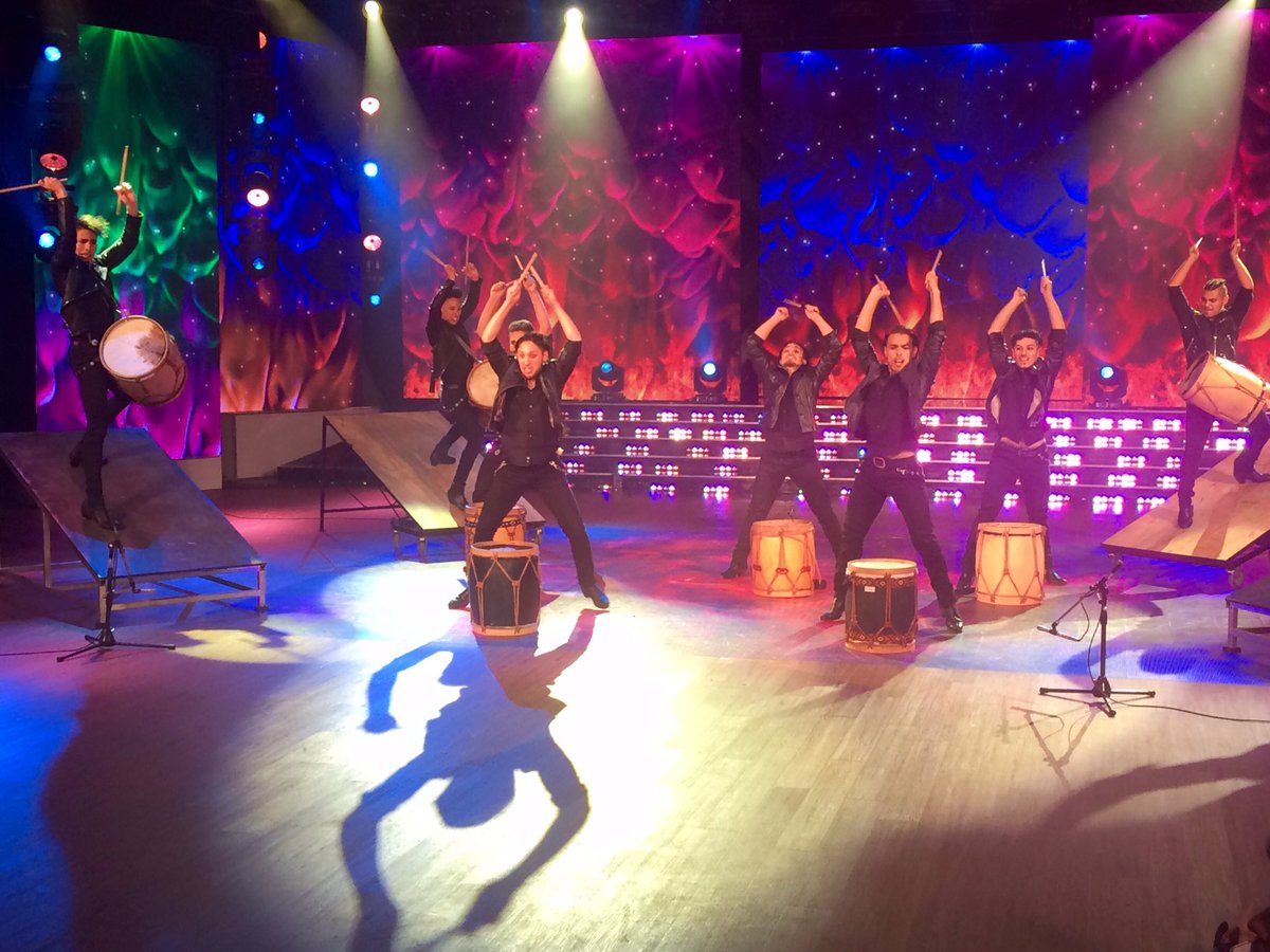 ideasdelsur's tweet photo. ¡Todo es una cosa de locos! #finaldelbailando con todo!!! #Showmatch https://t.co/qHd2SzASMP