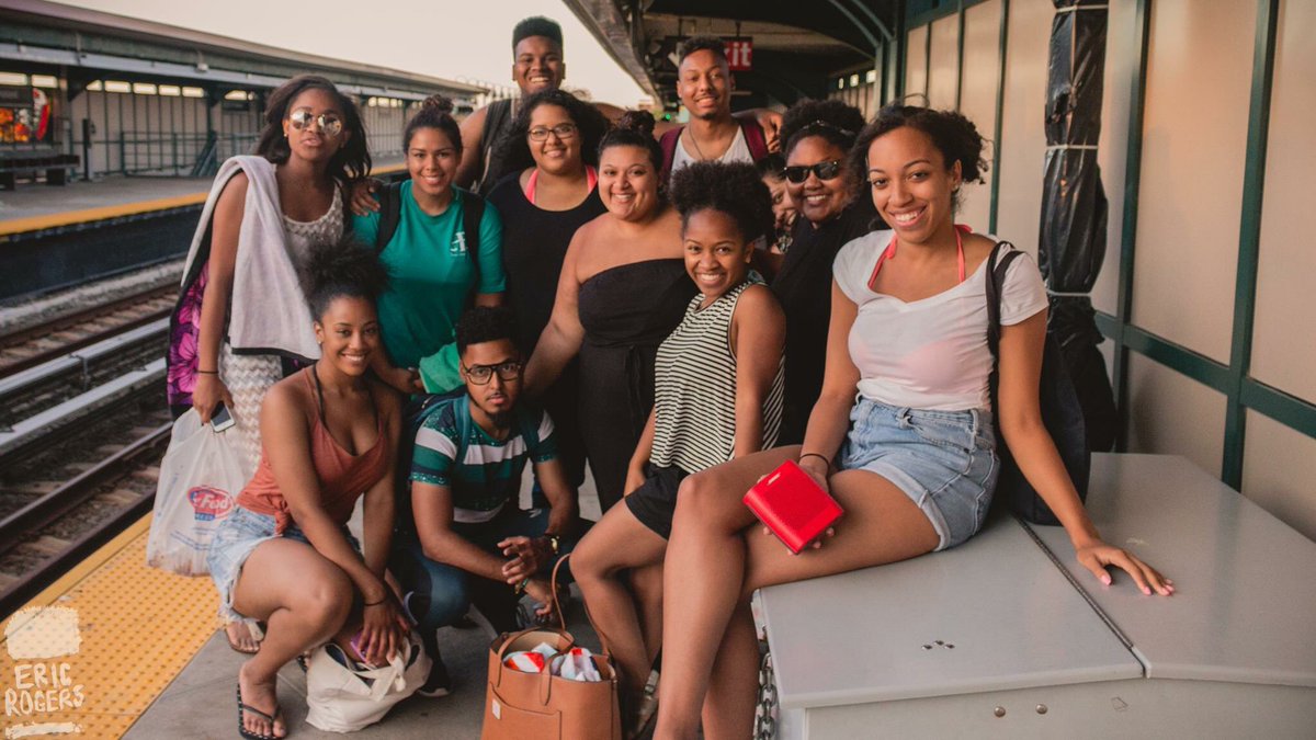 _Brodacious's tweet photo. I miss my MAIP family💜 #MAIP2016 @LeiaBiaa @Darce711 @JRWTheCreator @MyNamesE @thebriabenjamin @JordanMason1 @Illywrites @EliIsDope https://t.co/zquq2pZeIK