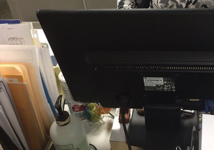 sniknejojeille's tweet photo. I wanted to tell my doctor's secretary that this wasn't a decorative figurine but I couldn't https://t.co/p0u7fqBfHX