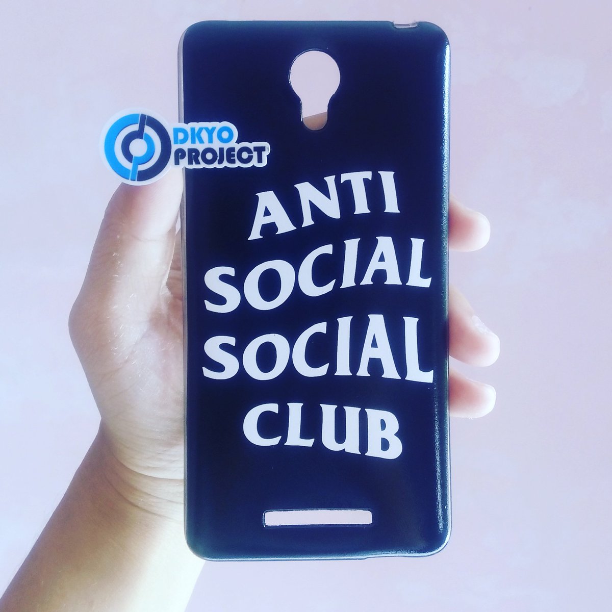 kiko_Skin's tweet photo. Cc @IklanBandel @iklan_OKE yuk buruan beli custom casenya sblm kehabisan https://t.co/jfsKcJQYdb