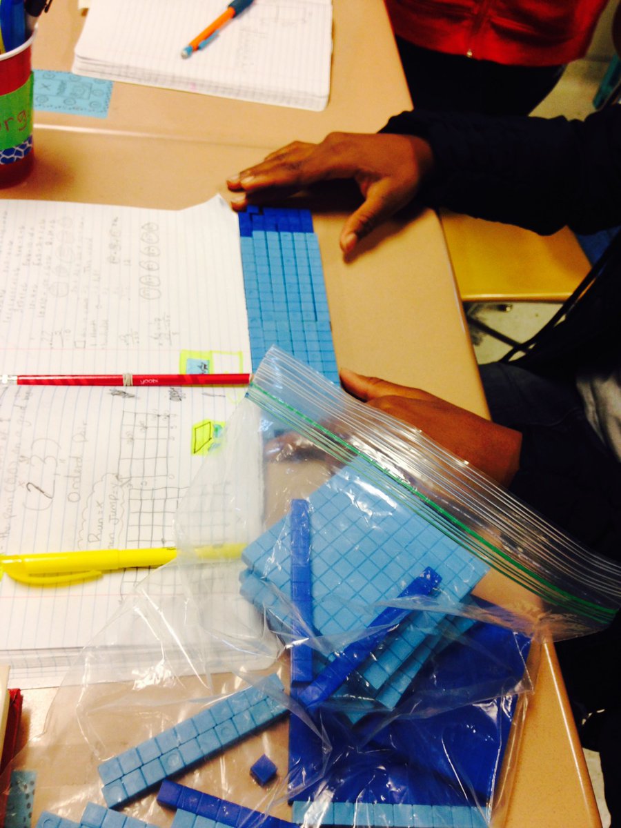 msstew5's tweet photo. Multiplying decimals....@BrooksMuseumsES https://t.co/PqSNto1Ej4