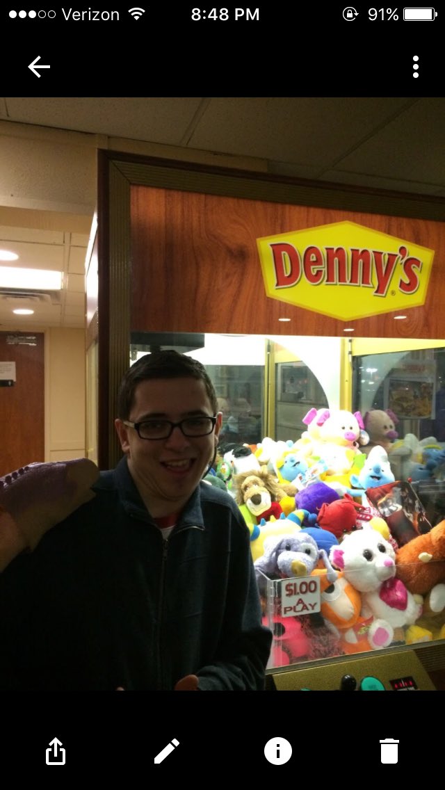 Justi_nHall's tweet photo. better luck next year @benjaminhoule happy 18th https://t.co/ufE89rbcRa