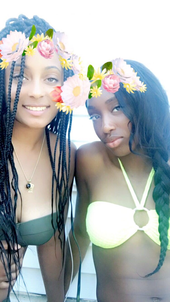 kaba2_m's tweet photo. Need to be reunited with my sister 💕😩 @dejros3 https://t.co/i33iafOF7h
