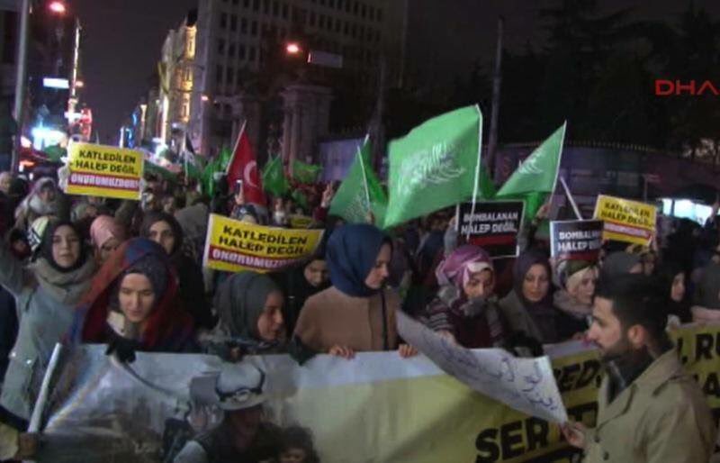 👉🏿Dikkat Bu bir Şaka Değildir!

4 gün önce Rus konsolosluğuna protesto için yürüdüler, şimdi de taziye için yürüyorlar!