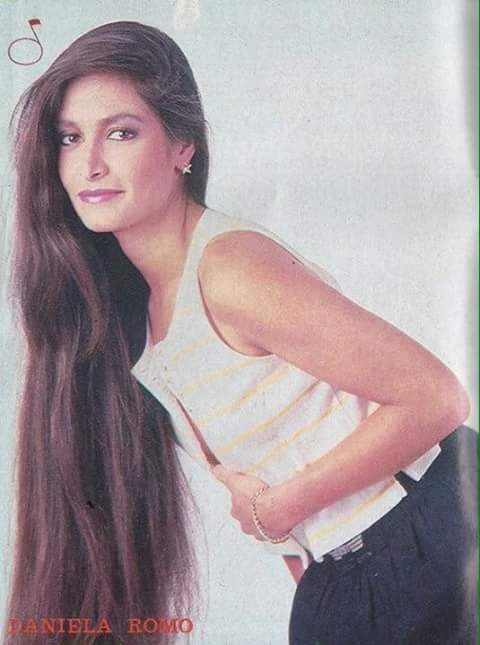 Classify Mexican singer Daniela Romo