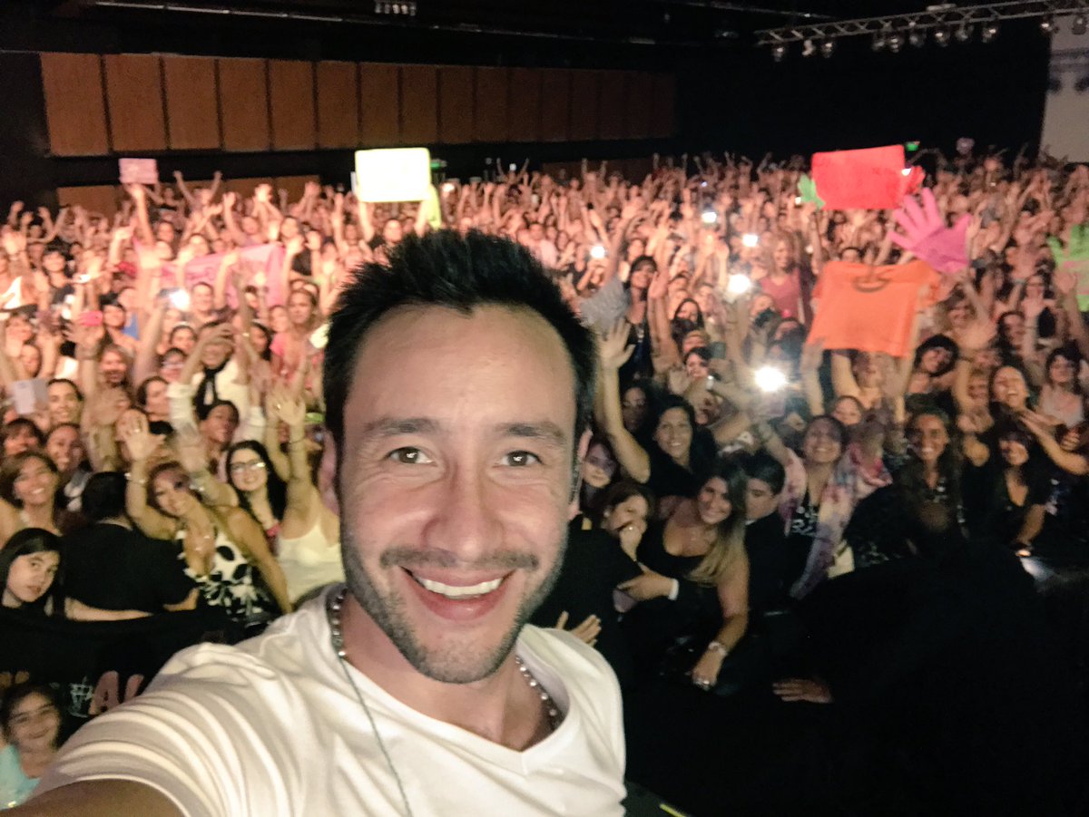 LucianoPereyra's tweet photo. Cuanta emoción! Fin d #TuMano 2016 gracias Rosario x tanto amor https://t.co/cxutxncbaq