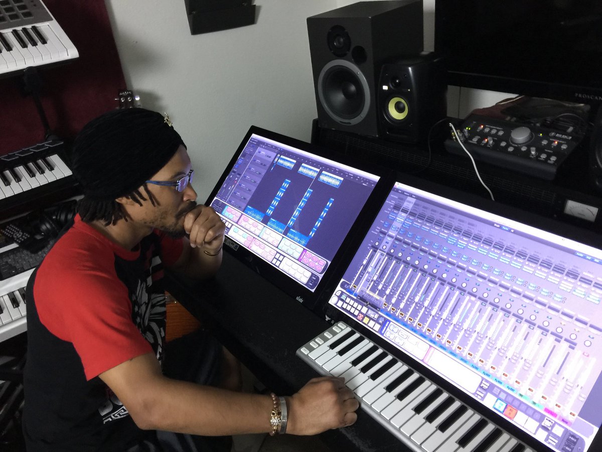 LeonidasGCue's tweet photo. Album #2Deep4Sum Coming soon..Debute Single God over money Available for Order @
https://t.co/40RNS6h2Bd
13Love https://t.co/qpeB7tXu52