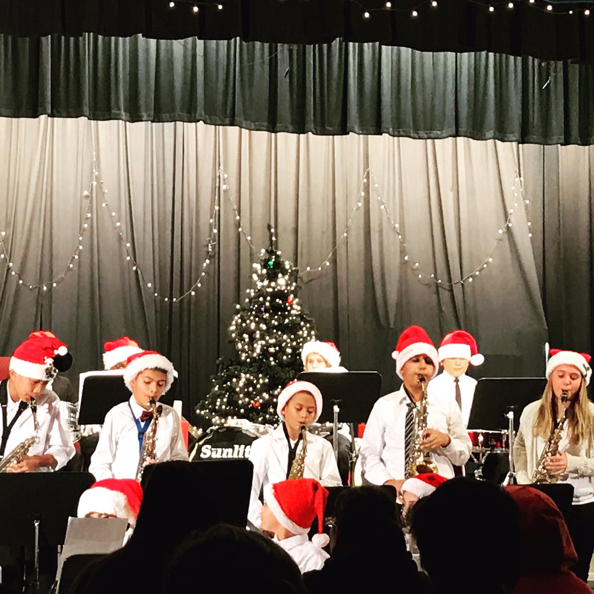 fitfam6's tweet photo. JV's Winter Concert. My favorite? Grandma Got Run Over By A Reindeer! #music #sax πΌπ·πβοΈ #jacobmichael https://t.co/xZYa4KR6ZZ