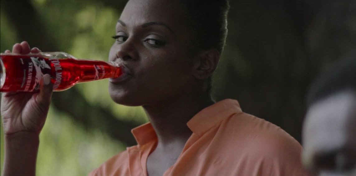chicagorootbeer's tweet photo. Who has seen #SouthSideWithYou? Is that a Strawberry Cool Mountain #FLOTUS is drinking? Yup! #MadeinChicago #CoolMountain #ChicagoDraftStyle https://t.co/wdkFRlYmY6