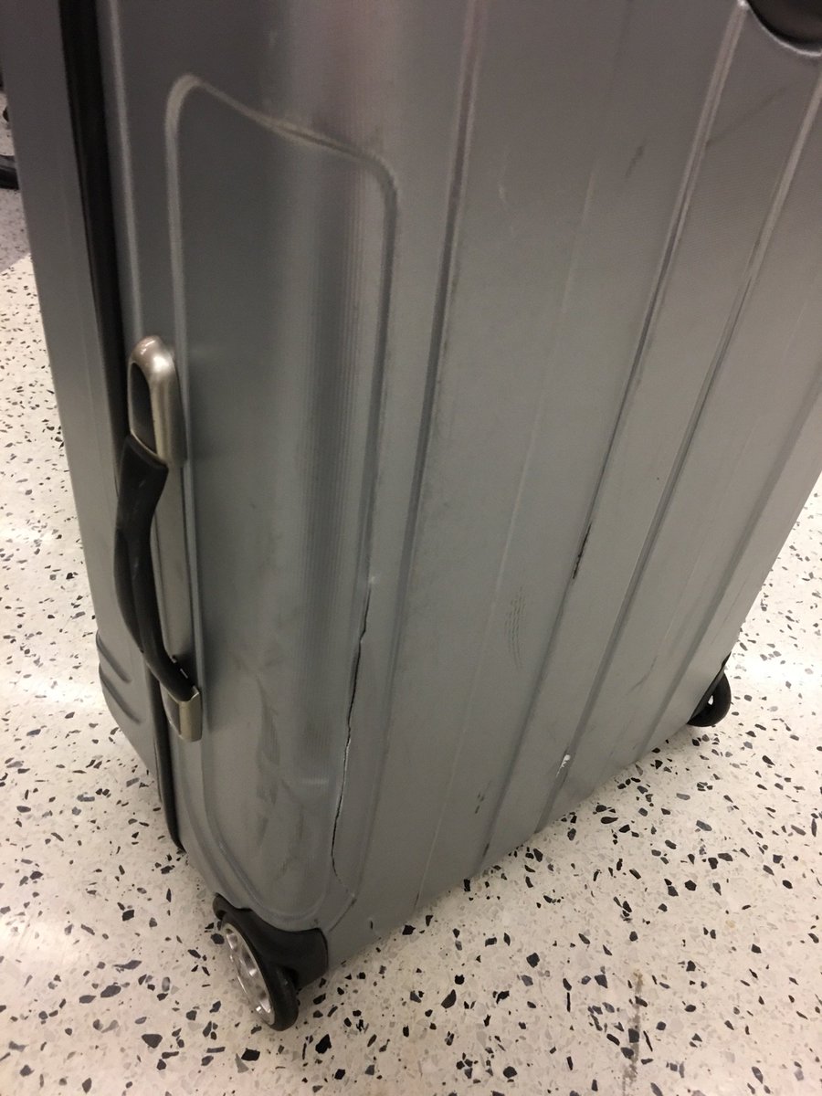rfxstein's tweet photo. @JetBlue damaged bags, 1+hr waiting for bags, 2+ hrs waiting for a supervisor and claim to be filled out. https://t.co/N4CCOvjIhg