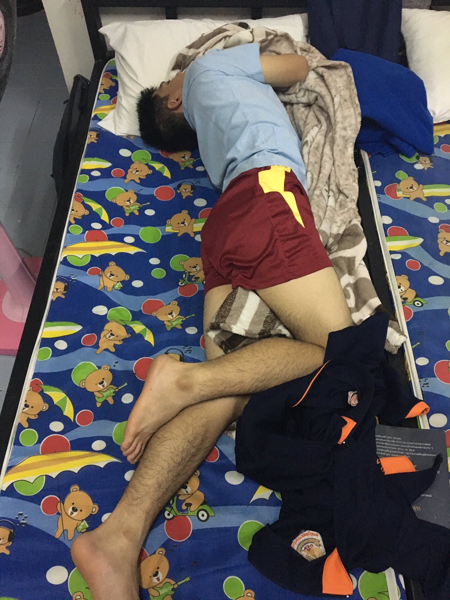 ppmmho's tweet photo. เมื่อเพื่อนผมฝันอยากเป็นนักบัลเล่ต์
#pccchon #pccfact https://t.co/Kaw4ogx6GG