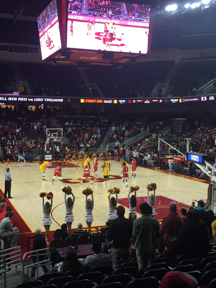 Bobbi Burnett (@bobbiburnett13) on Twitter photo GVHS meets USC basketball. Fantastic evening for our students!!
<a href="/Beaumont_SD/">Beaumont Unified School District</a> GVHS meets USC basketball. Fantastic evening for our students!!
<a href="/Beaumont_SD/">Beaumont Unified School District</a>