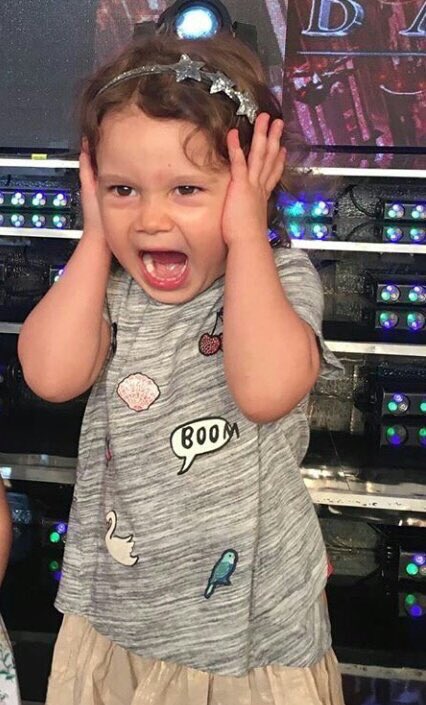 maurivesprini's tweet image. -Ordena la habitación, limpia el baño, dale pone la mesa hace algo, barre el piso, ponete a cocin...
-