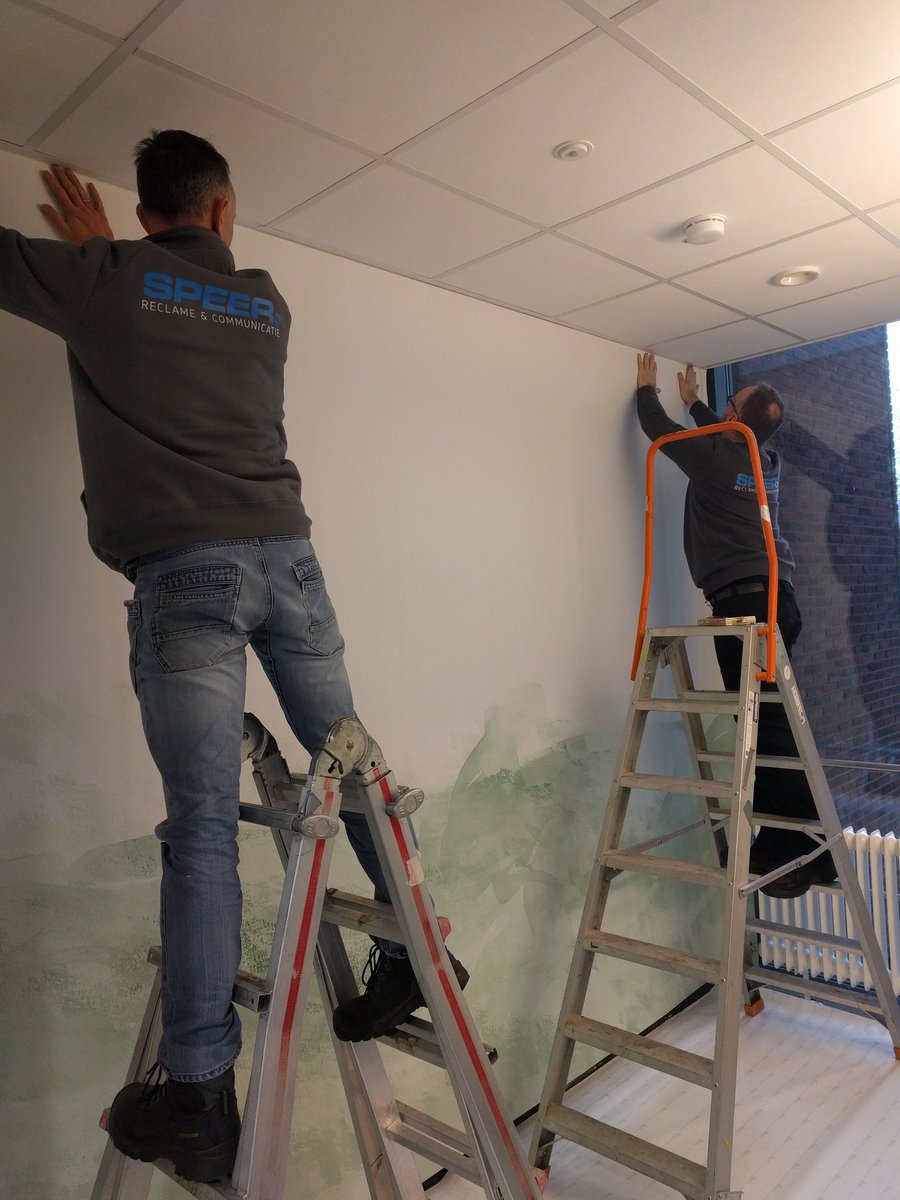 WierdaDesign's tweet image. En ook de eerste visuals worden geplaatst door @speerreclame  #interieurontwerp @wierdadesign #officespaces #assen i.o.v @Interoffice_nl