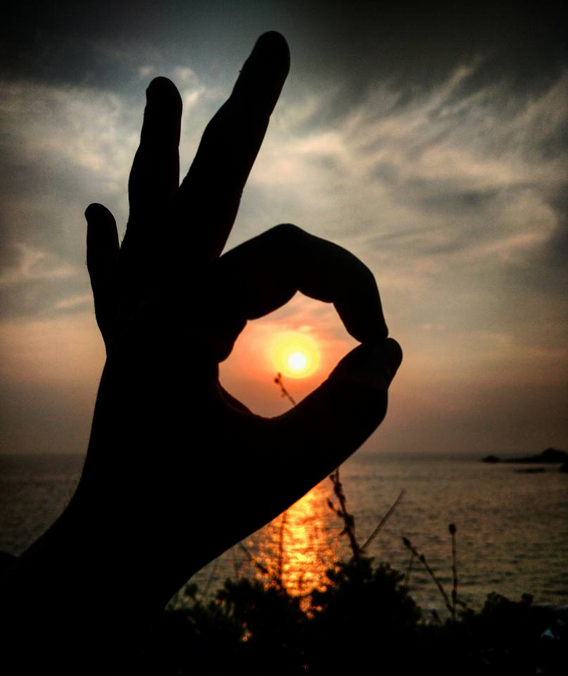 Pooja2agarwal's tweet photo. I just love to click Sunrise &amp; Sunset.. #sunshine #sunrise #sunset #photography #walkthroughlens #silhouette #Nikon https://t.co/7ClYTOgADf