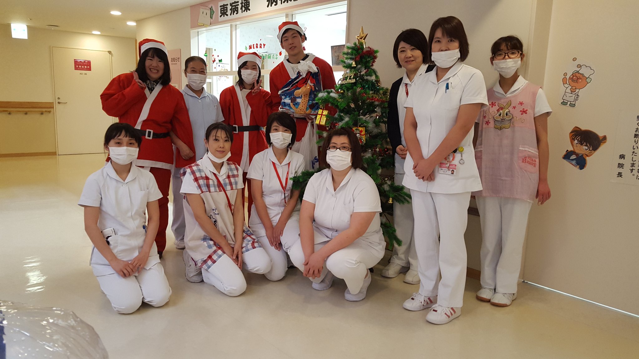 函館サンタラン 本日市立函館 病院にみなさんから受け取った想いを6人の子どもたちにプレゼントしてきました やっぱりプレゼントを渡す時が1番このイベントをやって良かったと思う瞬間です W 明日は くるみ学園と中央病院にとどけてきます