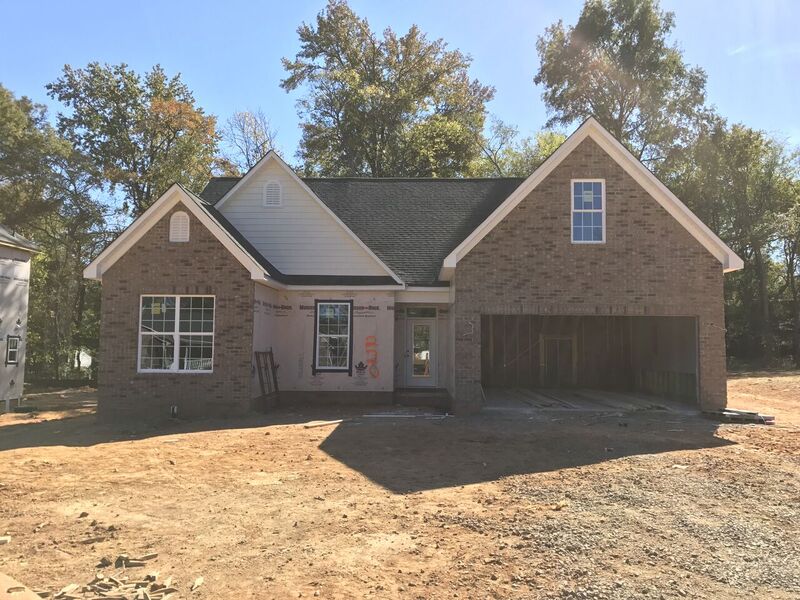 RealtyPoint's tweet photo. Beautiful brick ranch in the desirable Harrisburg Park! 1 of 6 custom homes being built - contact us today! #Harrisburg #customhome https://t.co/SSpwM2MiC7