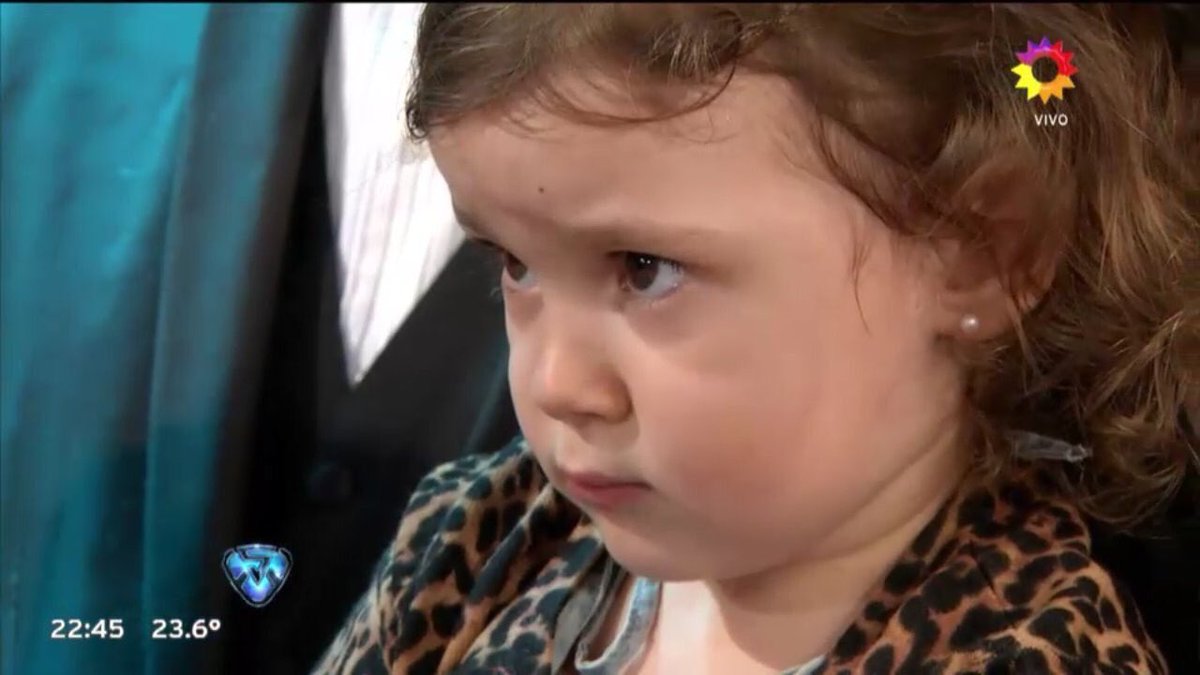 angexcasanova's tweet image. no gano el polaco y estoy asi